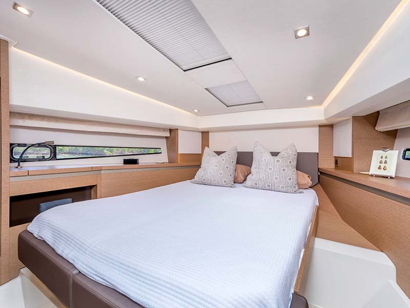 Forward stateroom on the Prestige 460