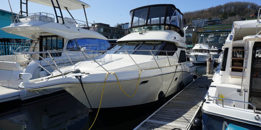 Photo of a 1996 Bayliner 3488 Avanti