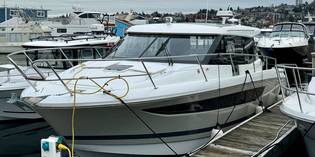 Photo of a 2018 Jeanneau NC 11