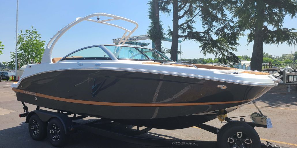Photo of a 2023 Four Winns HD3
