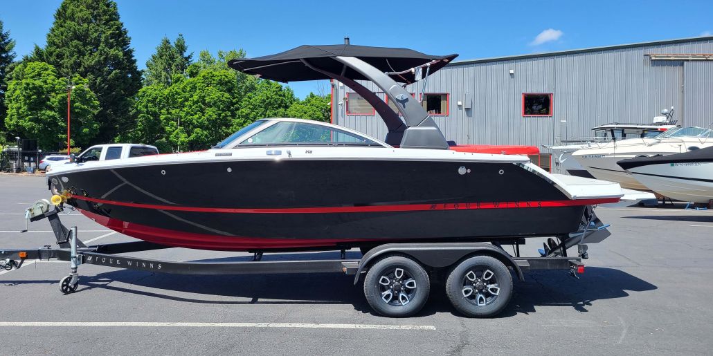 Photo of a 2023 Four Winns H2 Surf